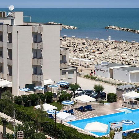 Hotel Atlantic Rimini Kültér fotó