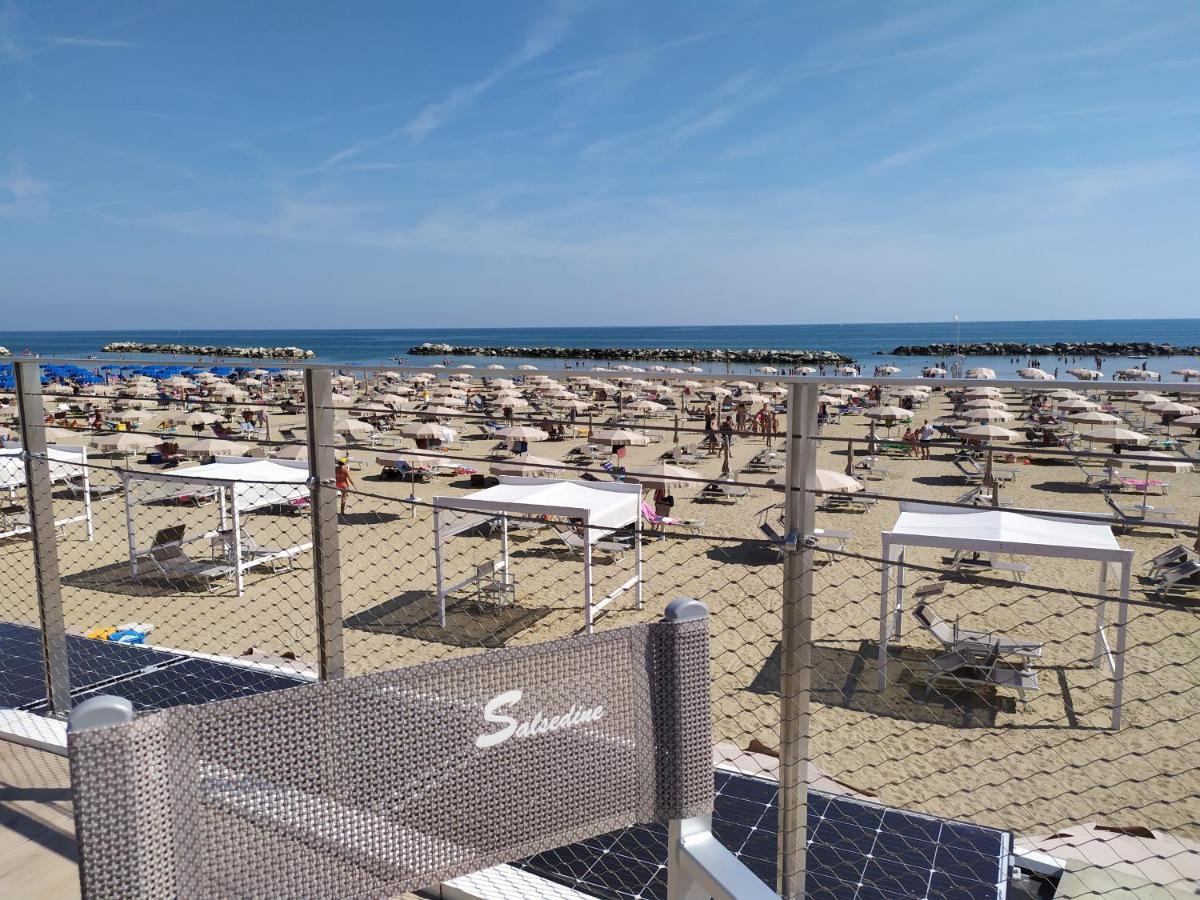 Hotel Atlantic Rimini Kültér fotó